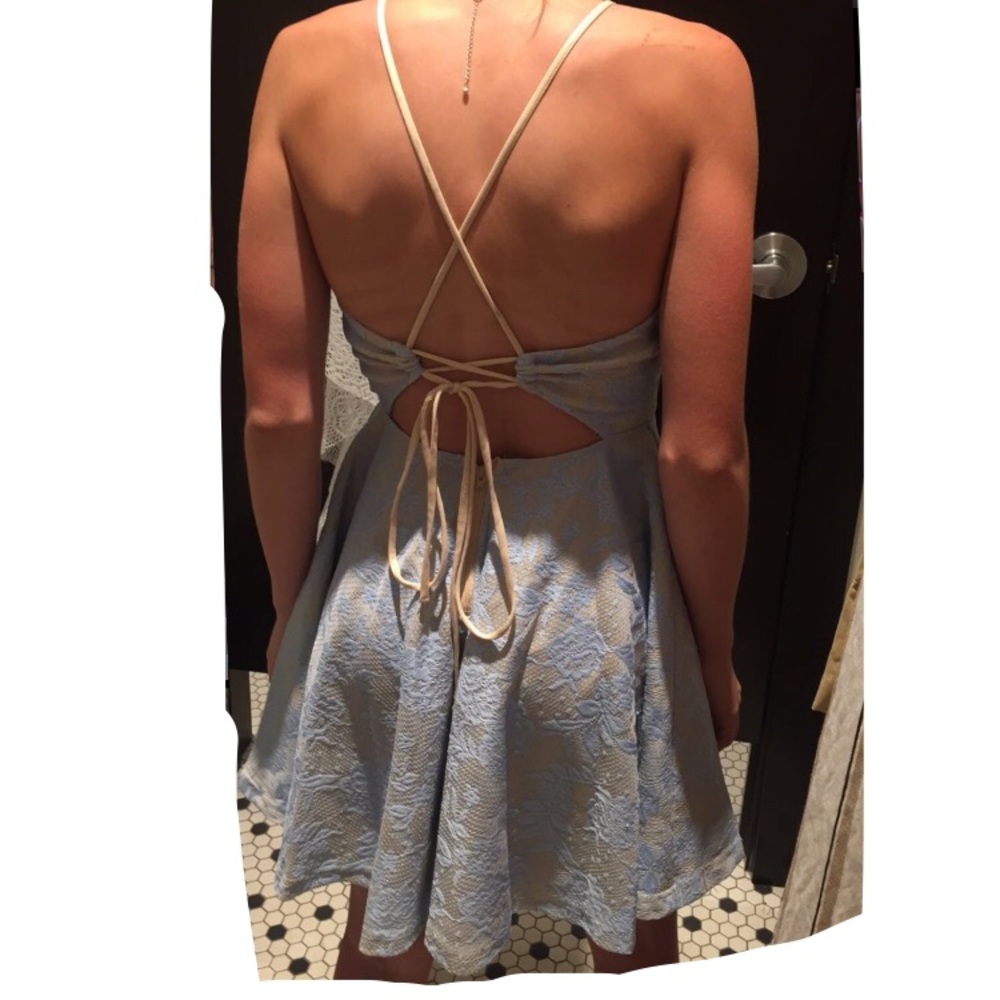 Dress - Picture 3 of 3